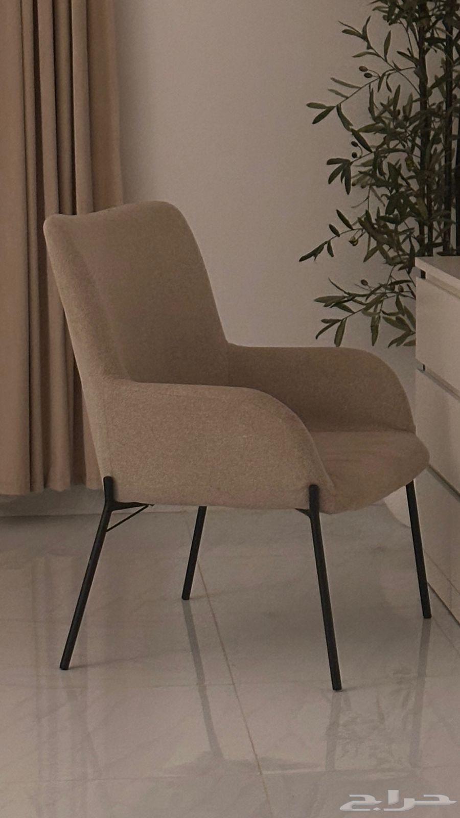 Chair64465057943042111