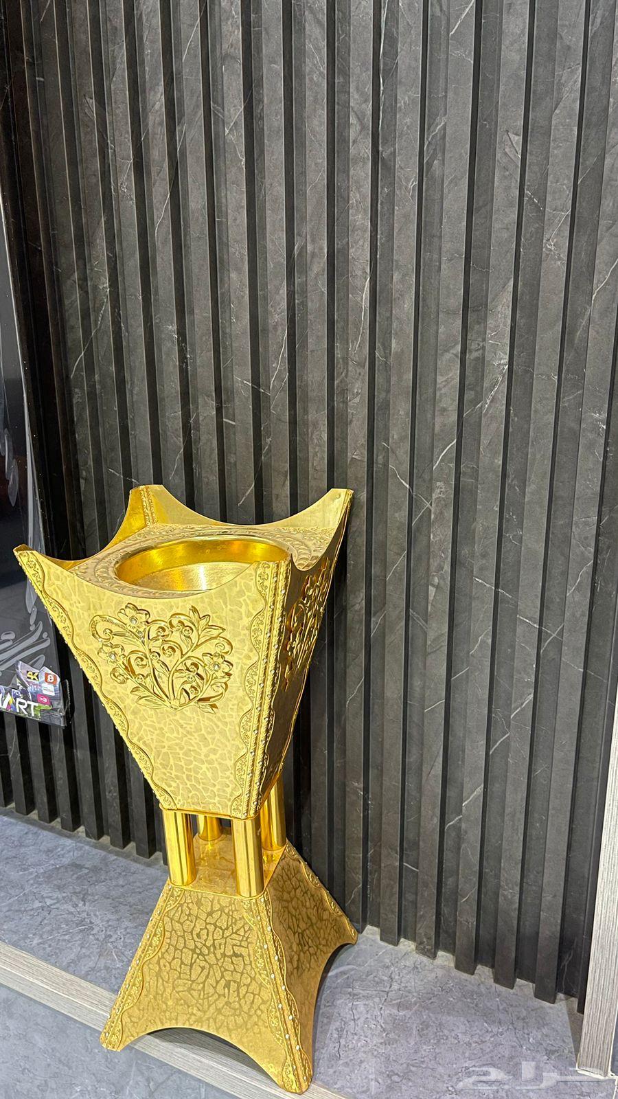 Incense burner64471457677571112