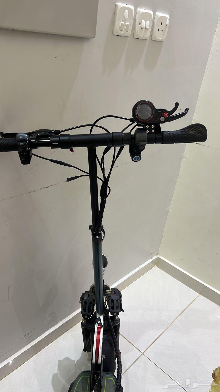 Monster Scooter Almost New64469306821762113