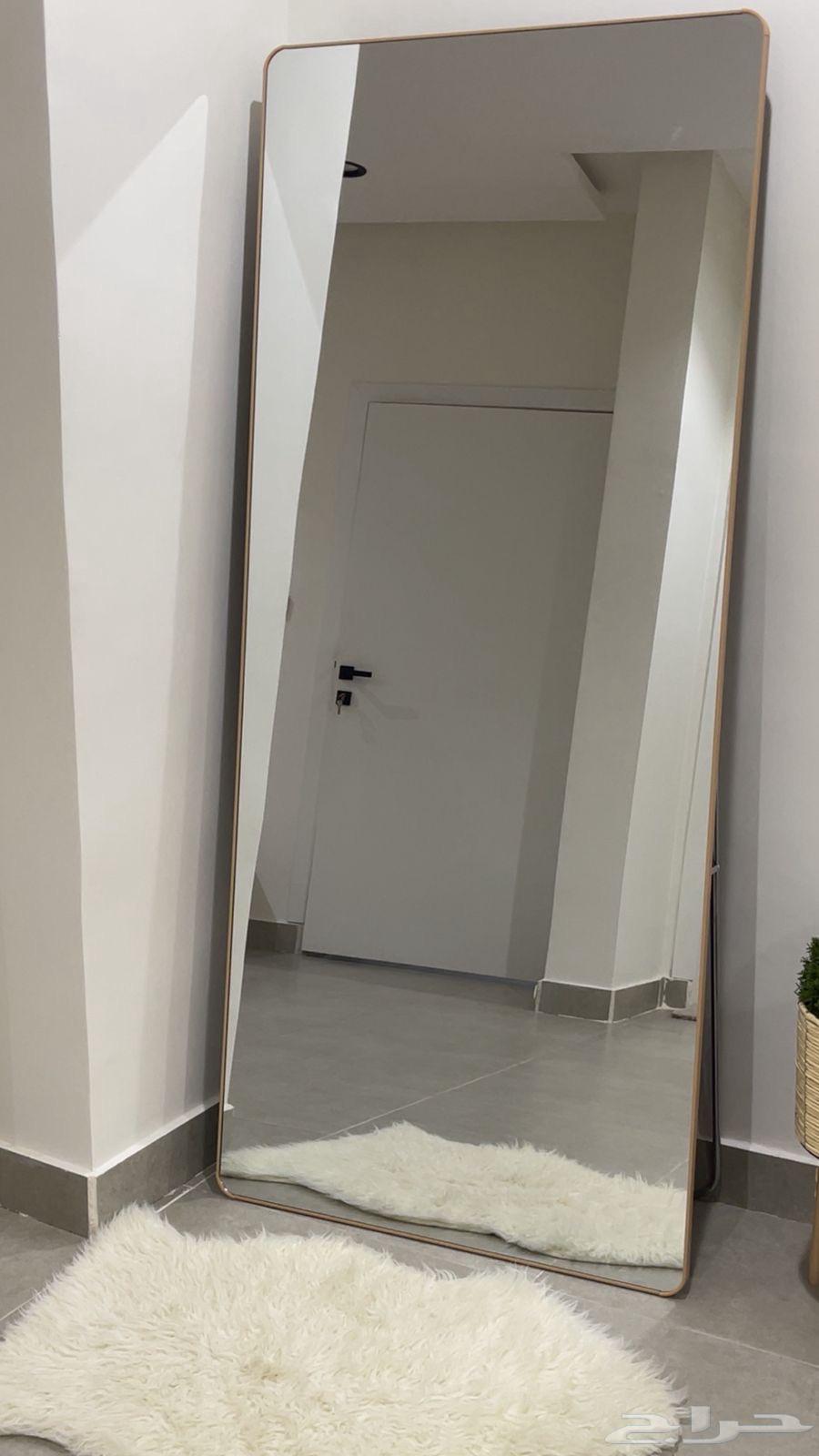 Mirror64470251137537112