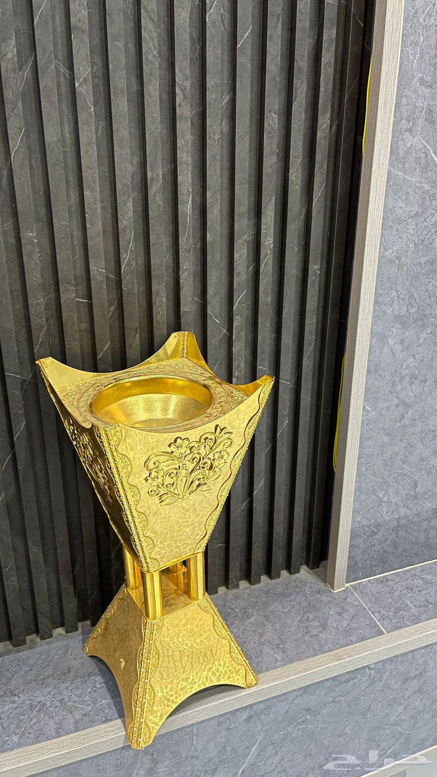 Incense burner64471457677571111