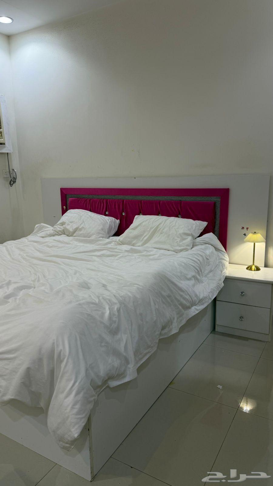 غرفه مستخدمه للبيع64467480672898110