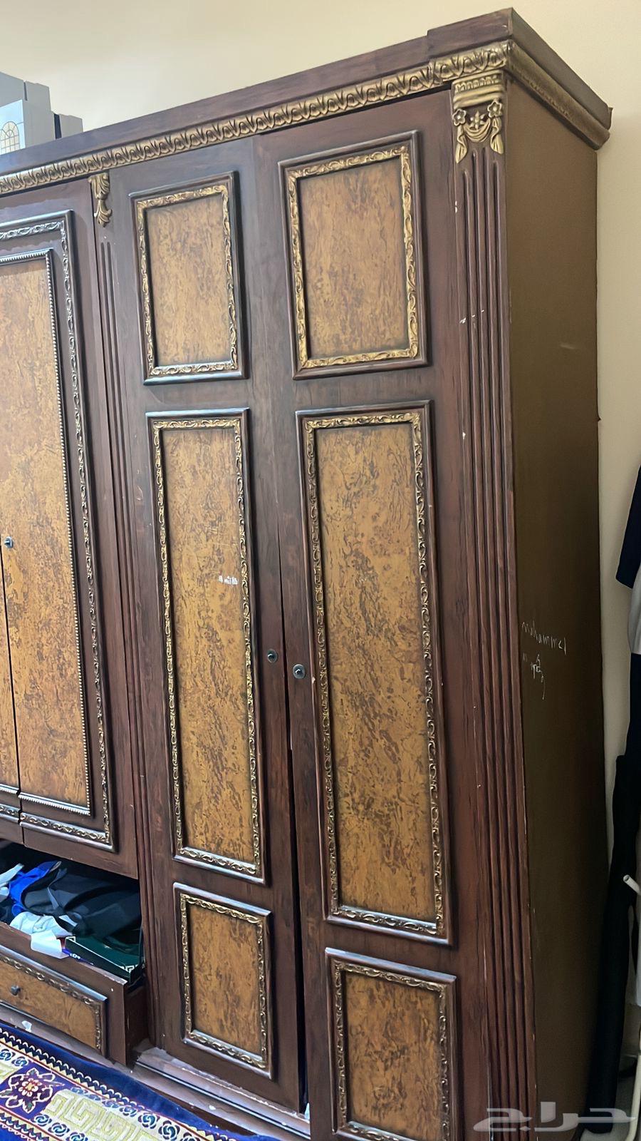 بيع دولاب وكنبة64464803645699110