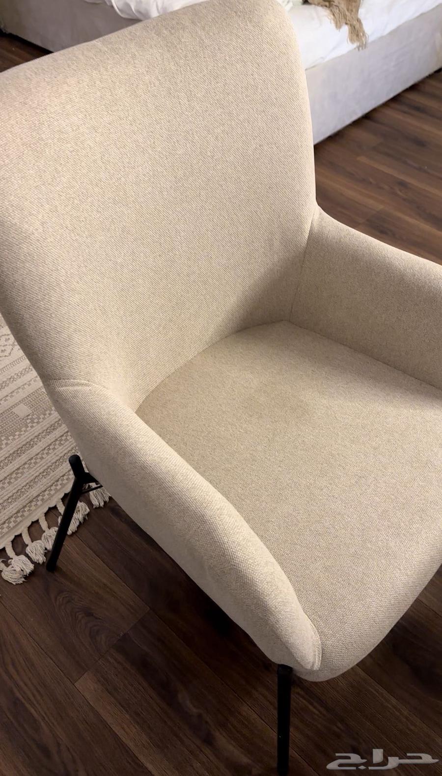 Chair64465057943042110