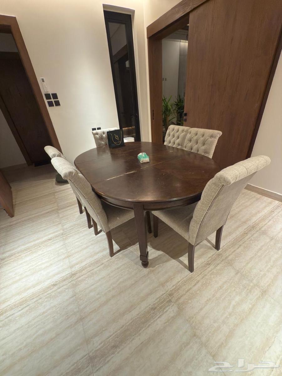 طاولة طعام وشبك حيوانات للبيع64470704249347110