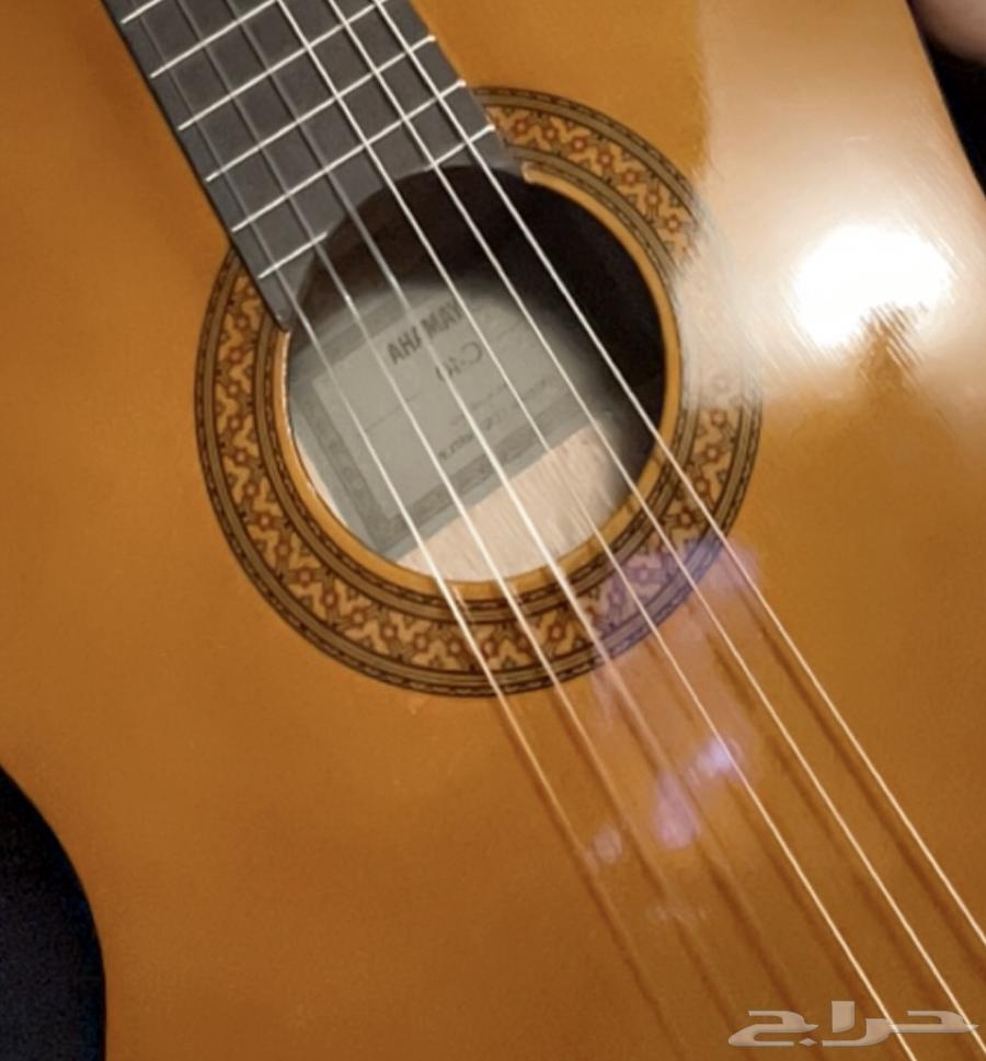 قيتار ياماها C-4064470525549315110