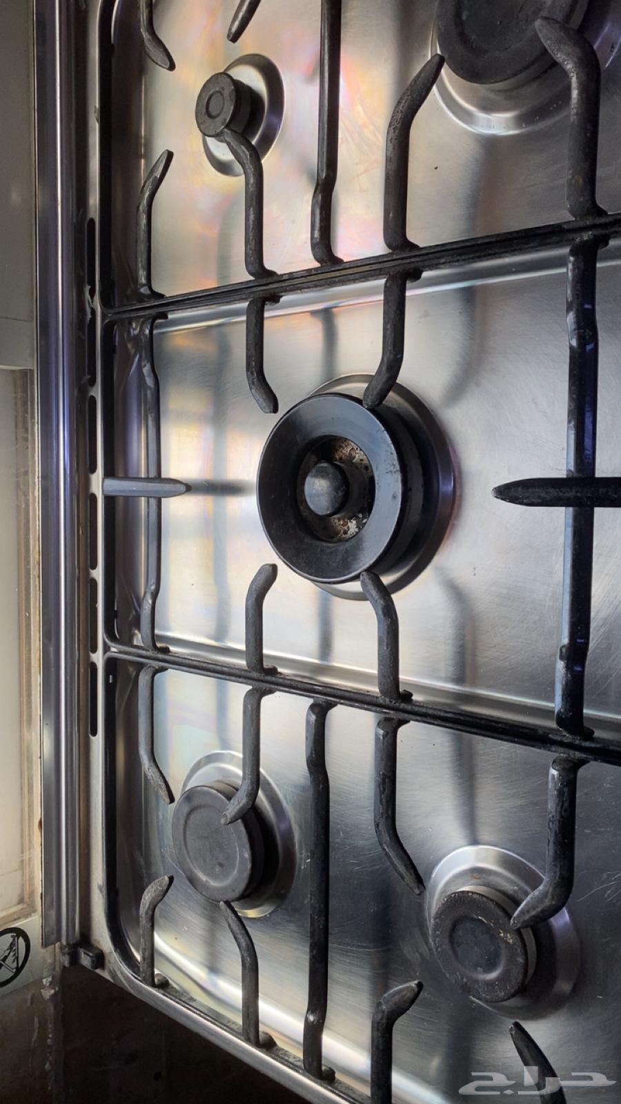 فرن للبيع شبه جديد64476198294019110