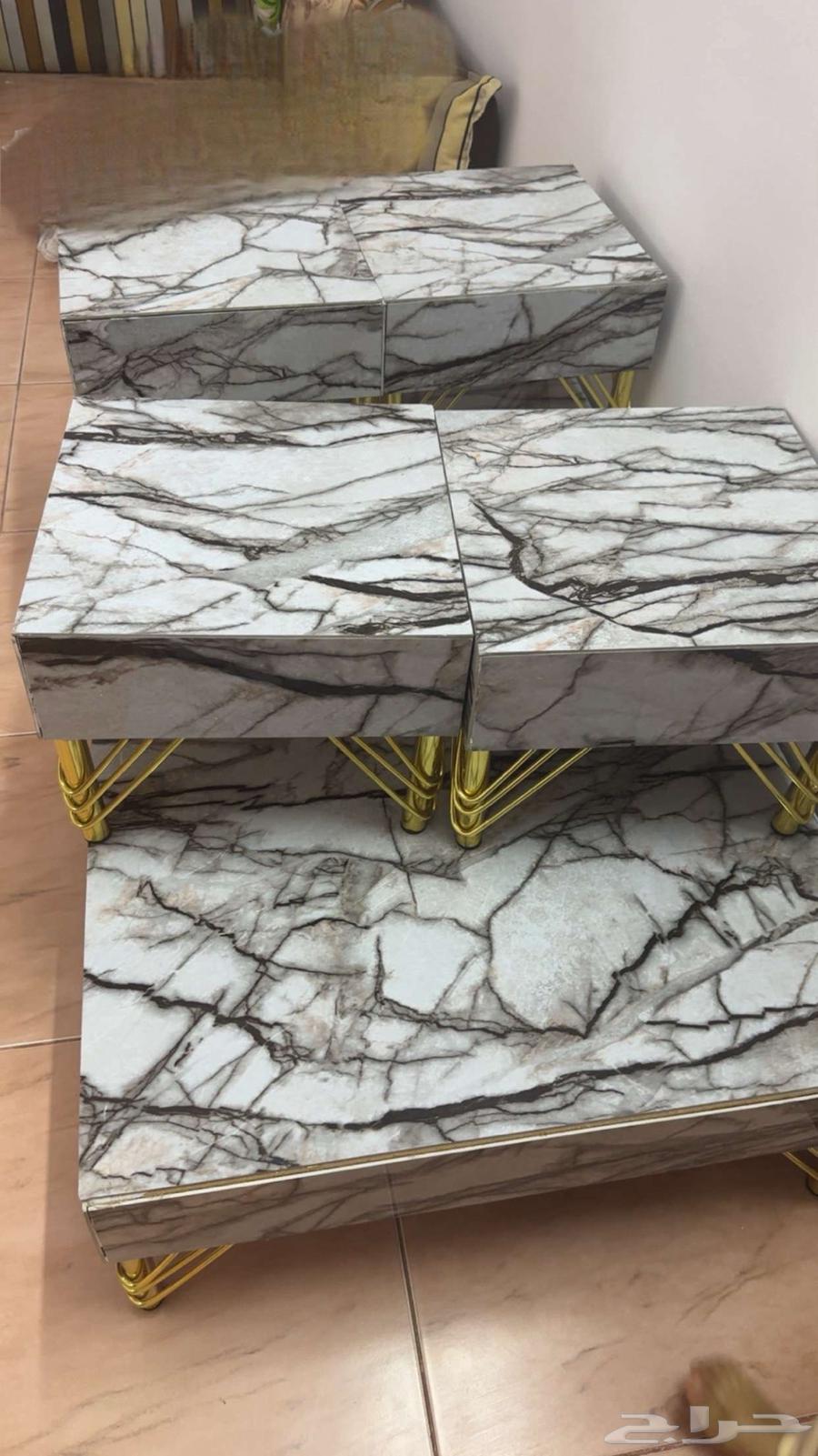 طاولات نظيفه جدا64472297512834112