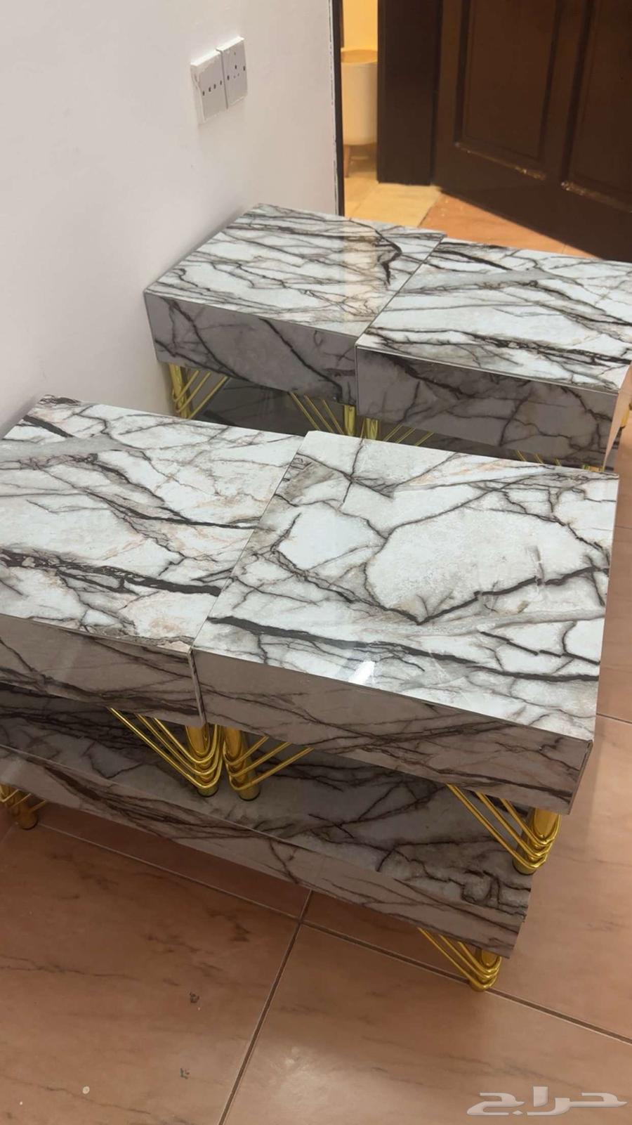 طاولات نظيفه جدا64472297512834110