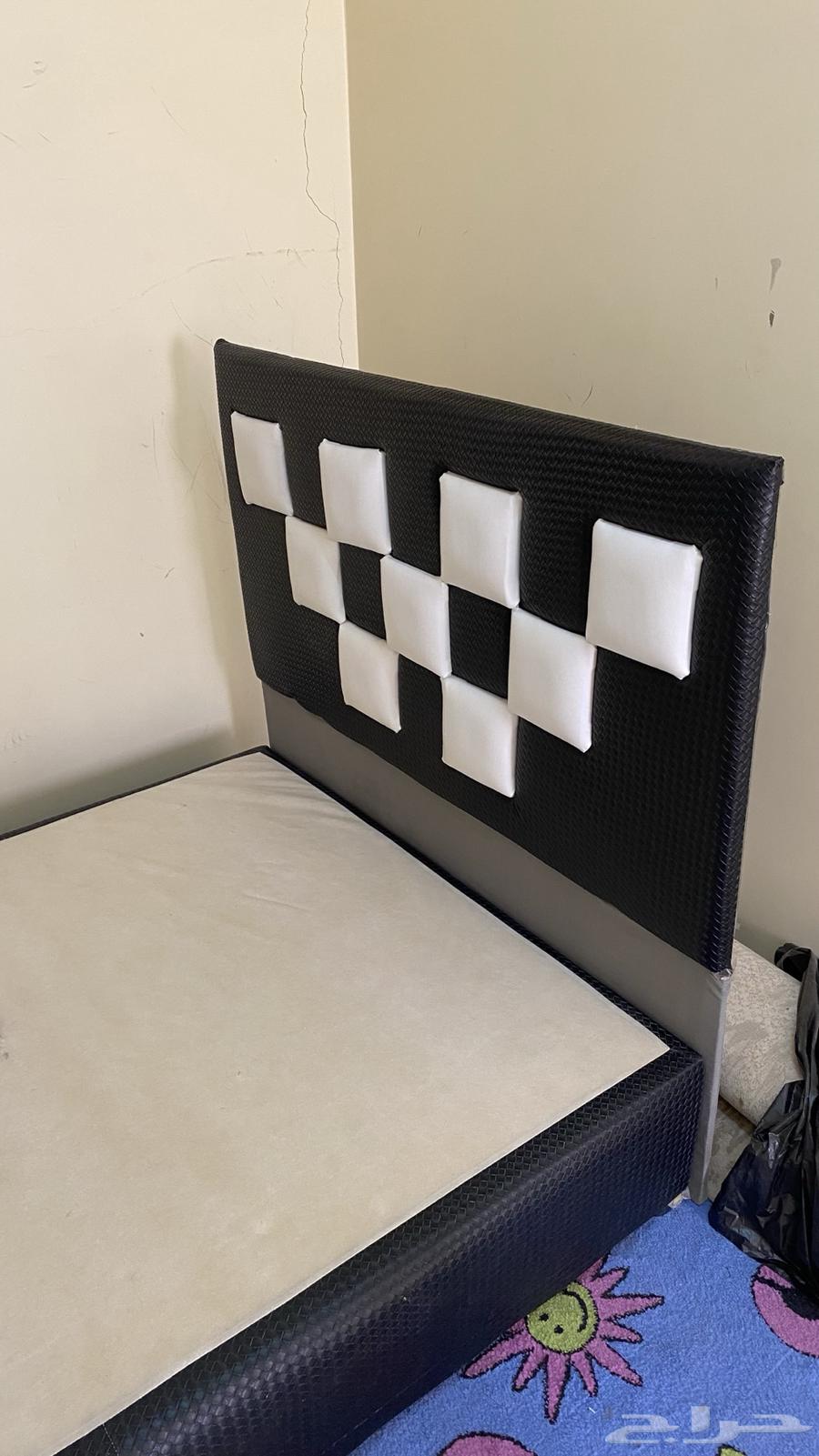 Double and a half bed64474846514689112