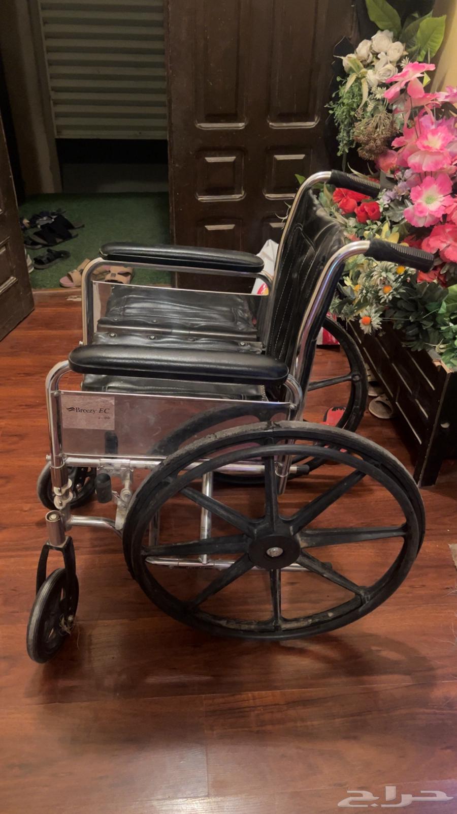 A moving bicycle64477548546179110