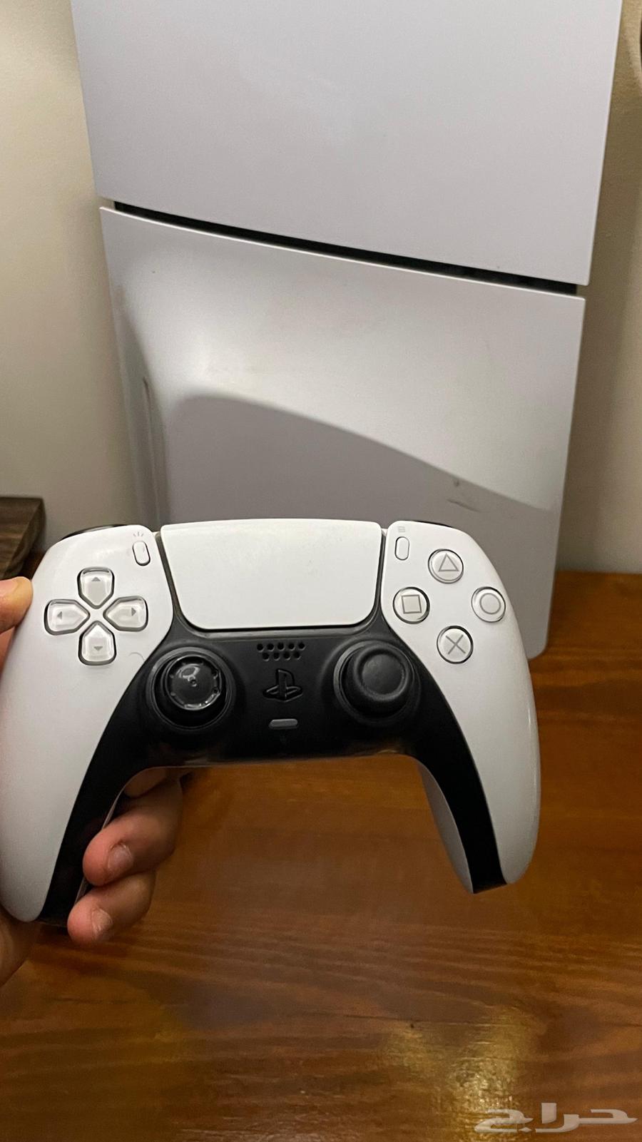 سوني فايف شرط ما يشكو من شي64477116065154110