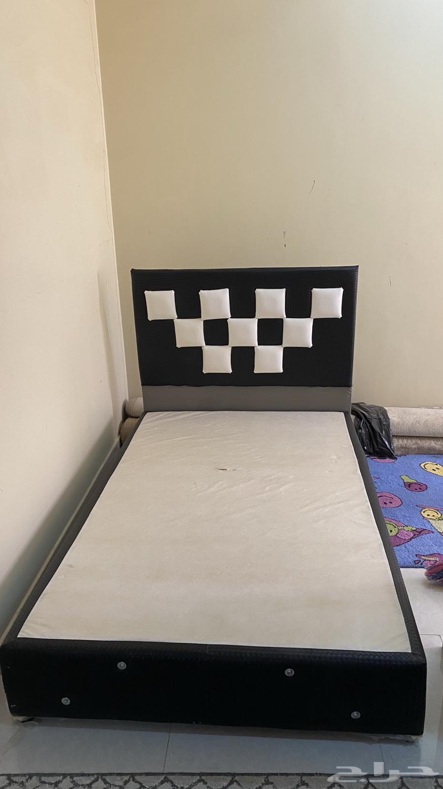 Double and a half bed64474846514689110