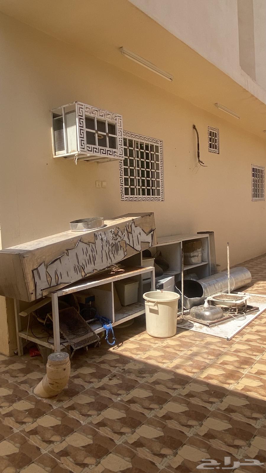 مدخنه ستيل مستخدمه فتره بسيطه64473597087618112