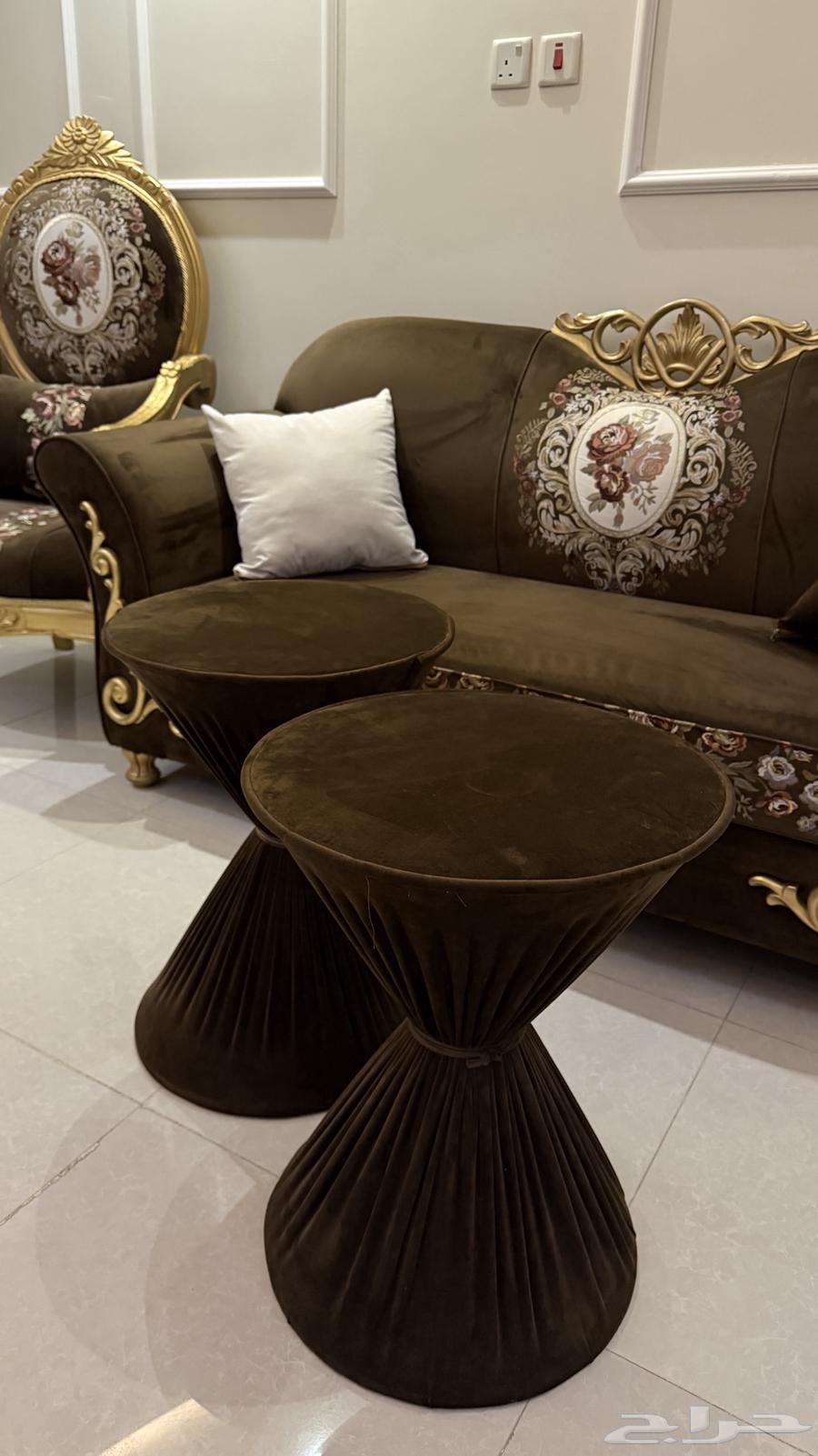 كنب نظيف للبيع بسعر مناسب64475002044546112