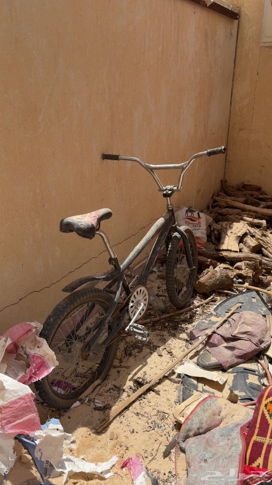 سيكل كوبرا مقاس 20 اسود غلى السوم64475459958017110