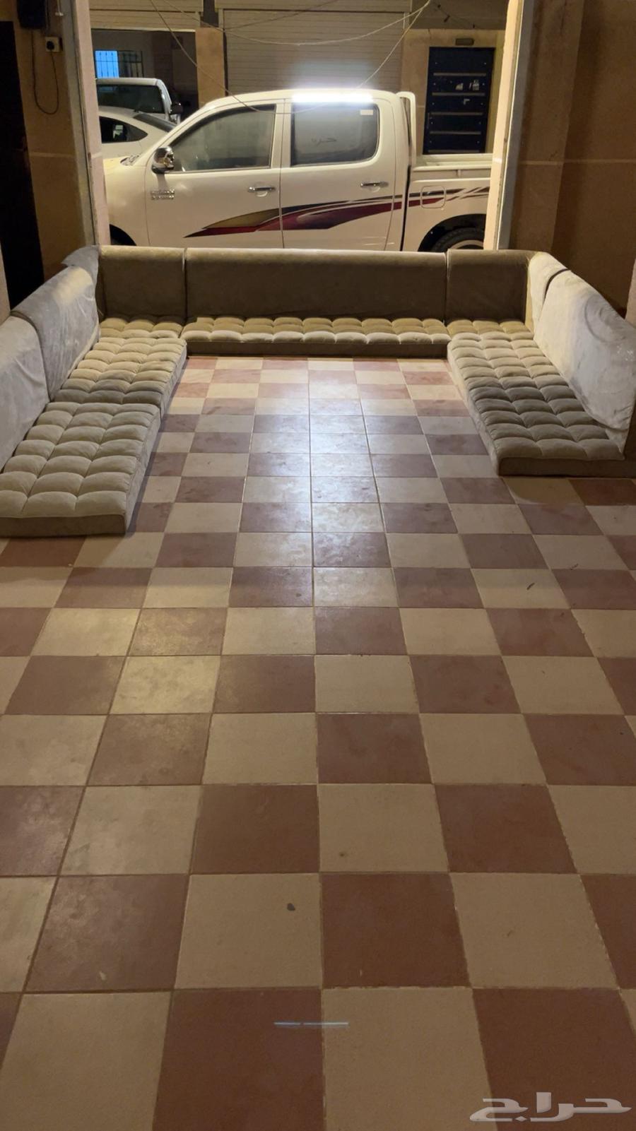 Floor sofa64472214281987110
