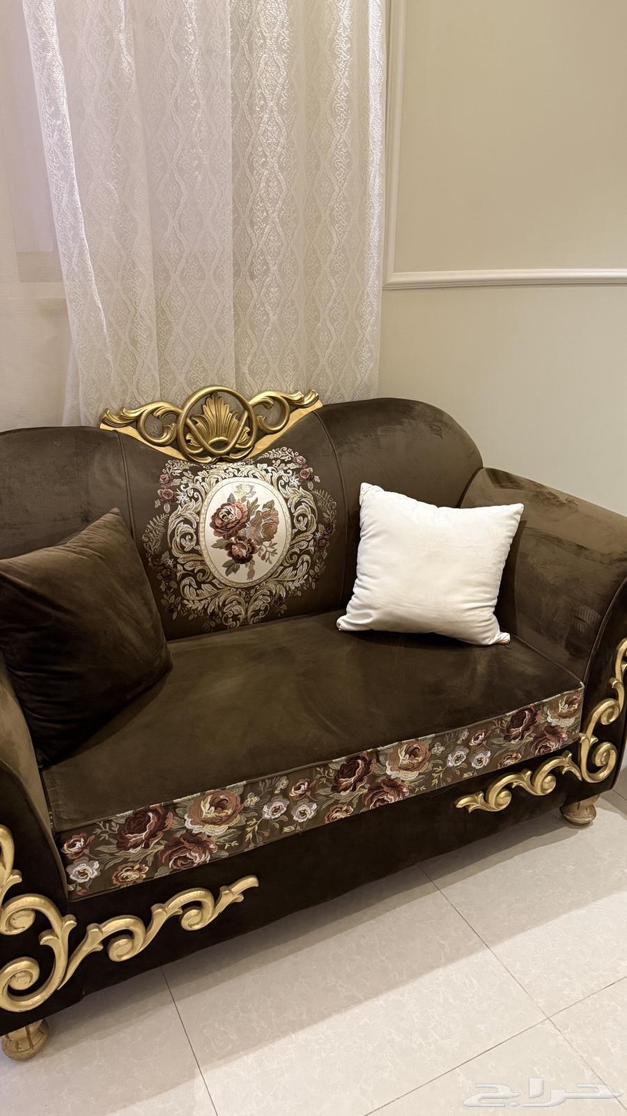 كنب نظيف للبيع بسعر مناسب64475002044546114