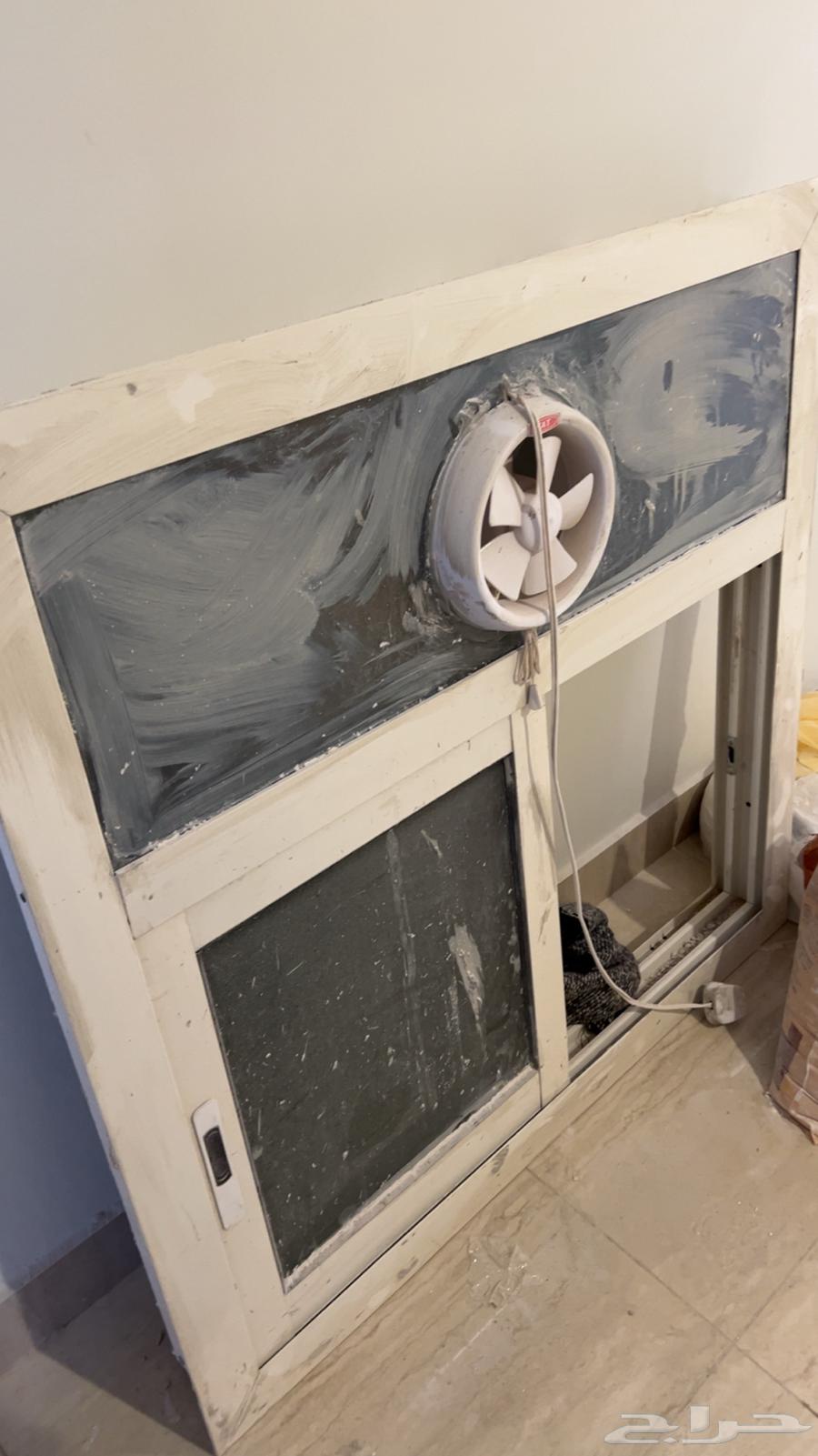 شباك مطبخ مع شفاط جديد استلمنا بيت جديد وغيرنا الشباك64474107820545110