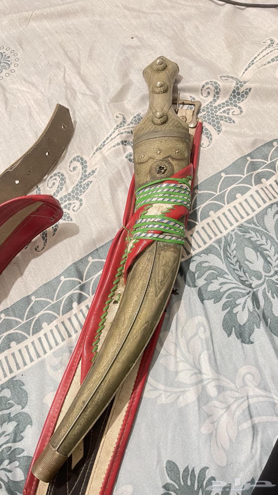 جنبية للبيع المستعجل عمرها قديم جدا64478197214083111