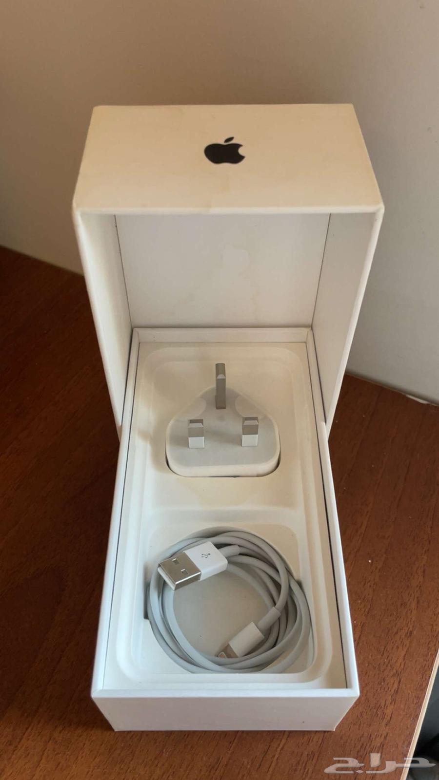 iPhone xs512 the device is almost new64475556875267110