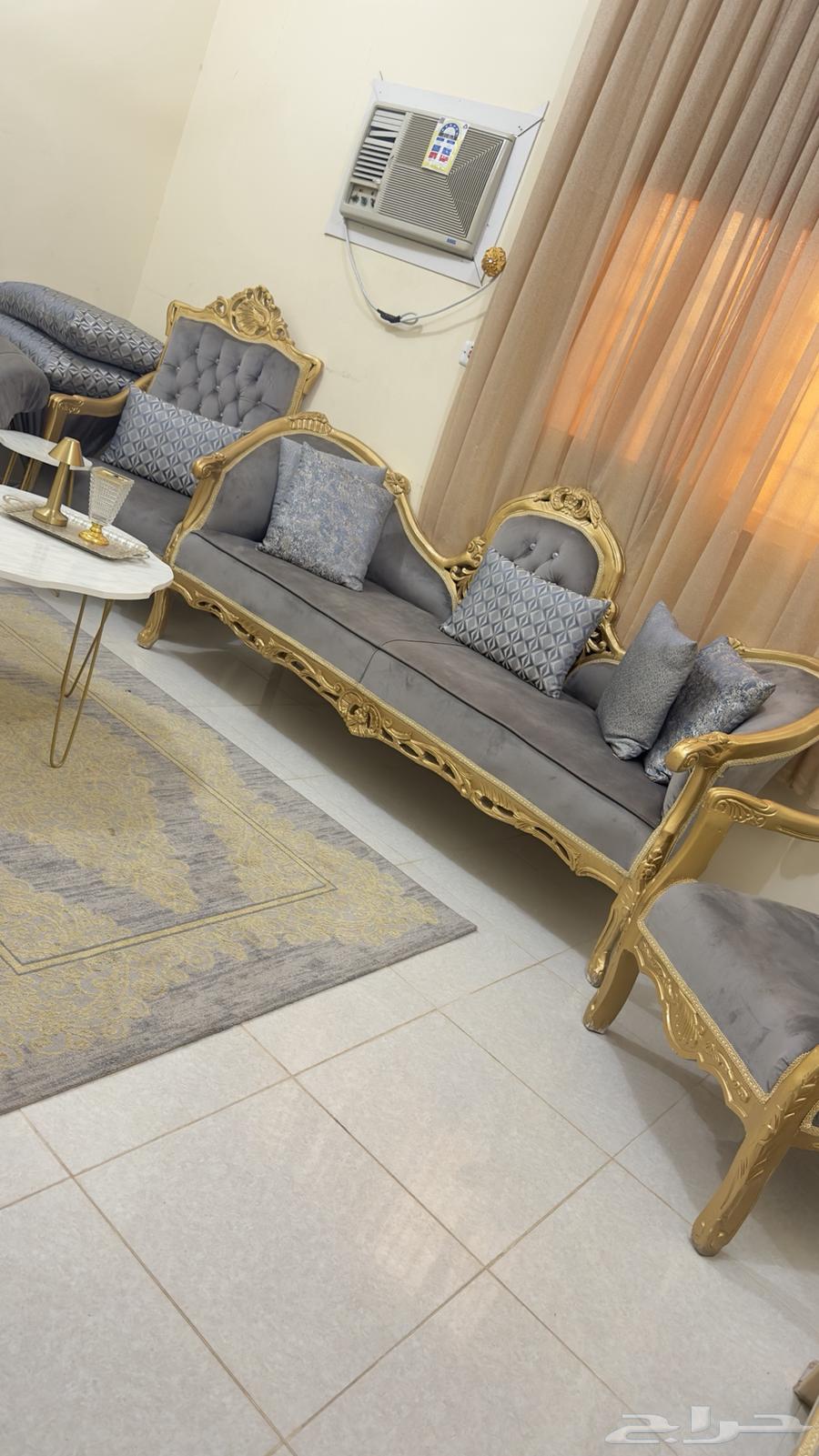 كنب ملكي كلاسيك64473597121281111