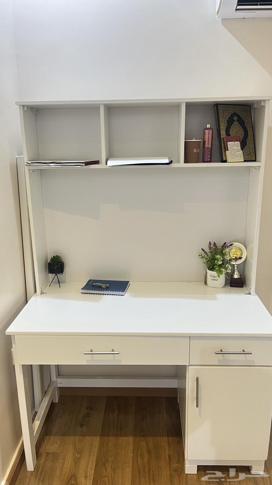 Desk and mirror with six drawers64476880005122111