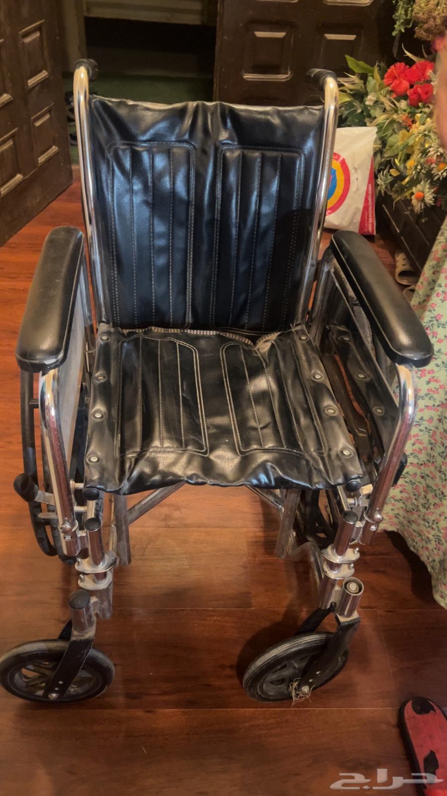 A moving bicycle64477548546179112