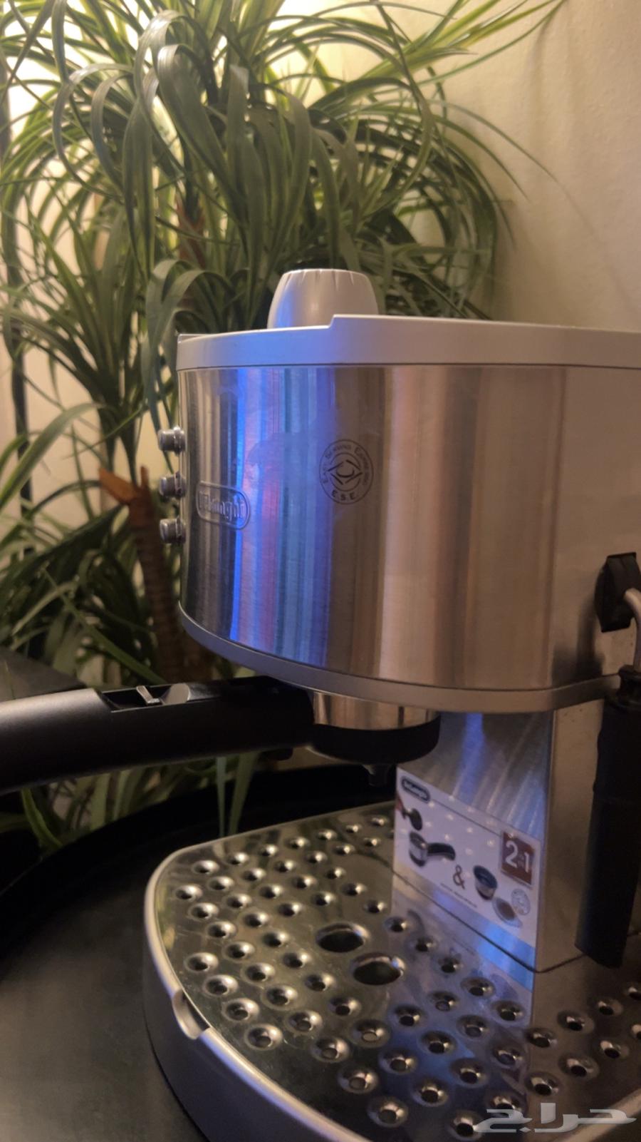 مكينه قهوه ديلونجي64474762514306110