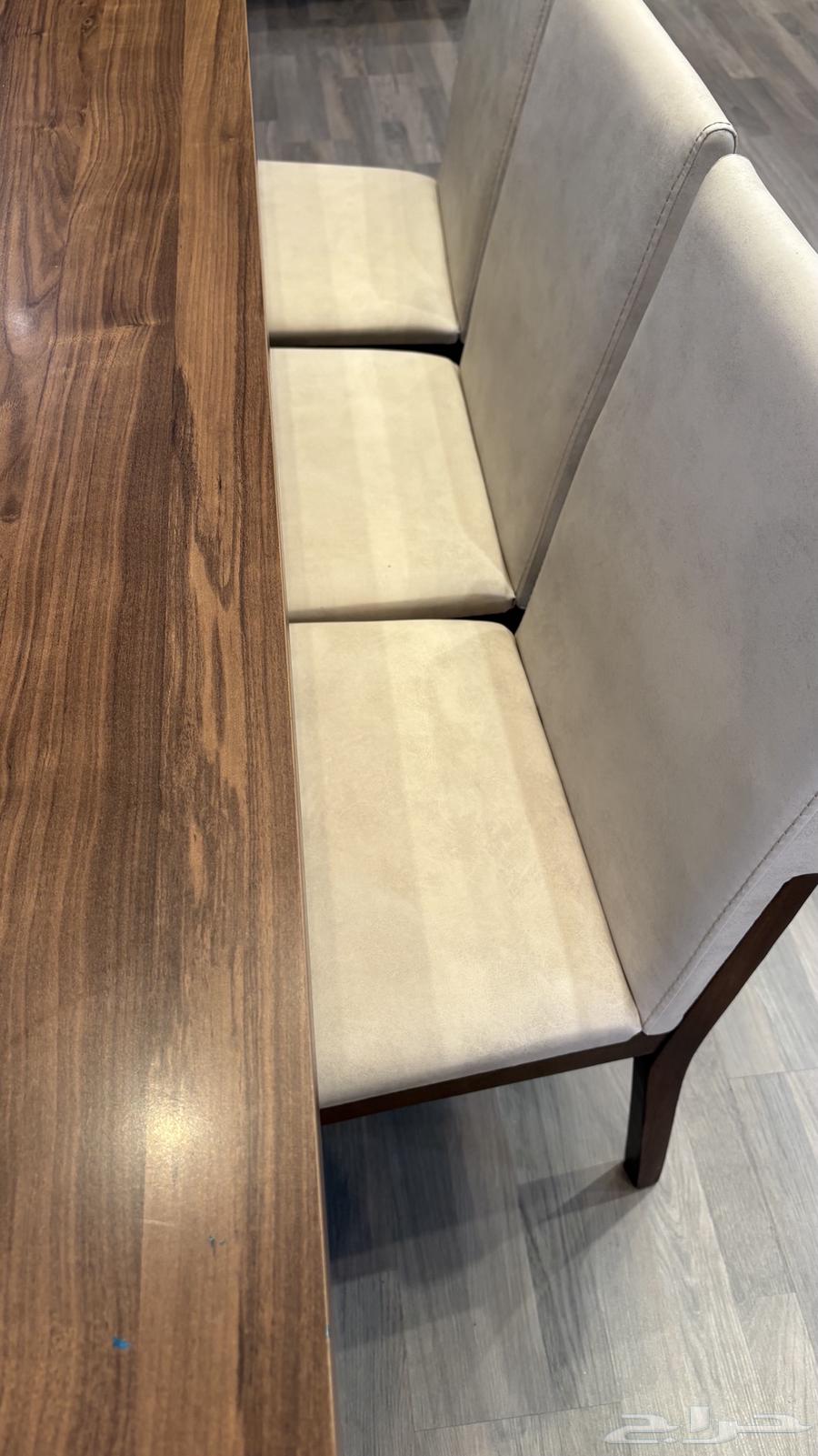 طاوله طعام 8 اشخاص64477575924483110