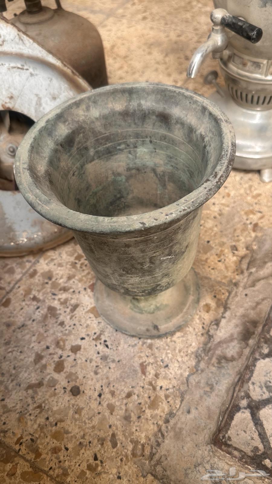 للبيع قطع اثريه قديمه جميعها تعمل64477825130881110