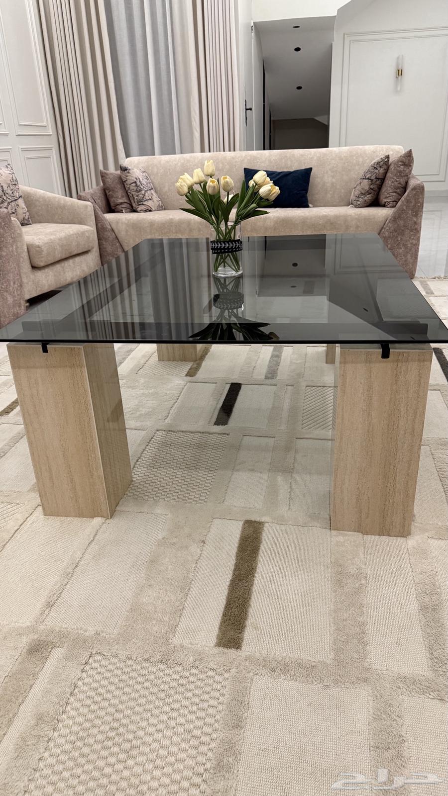 طاولة قهوة كبيرة مقاس 140 في 10064477548479233110