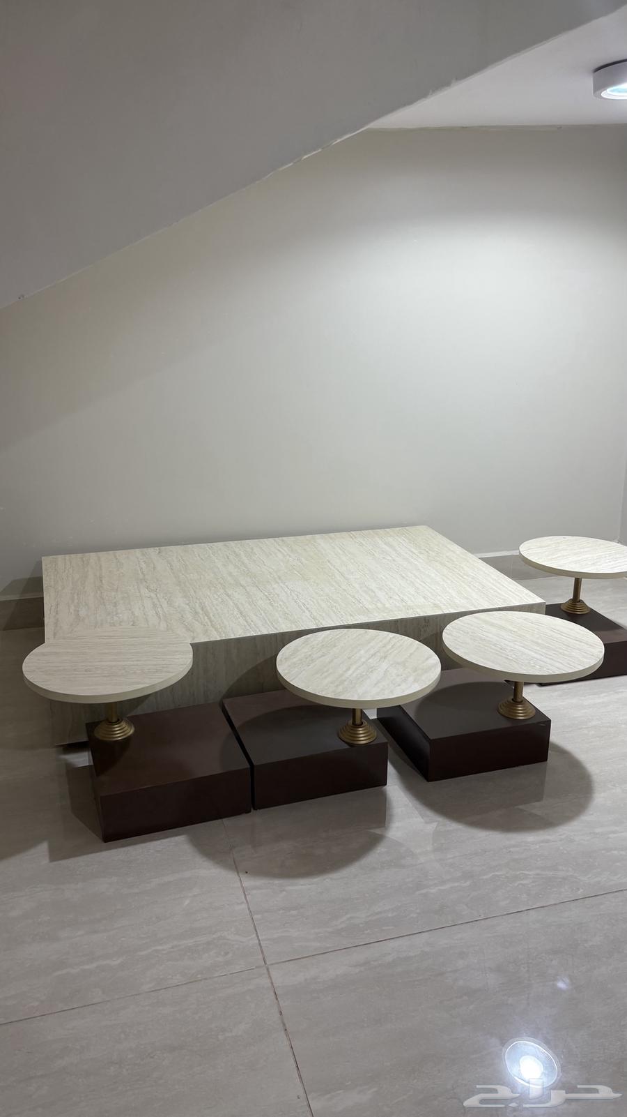 طاولة جديد للبيع64474959524610110