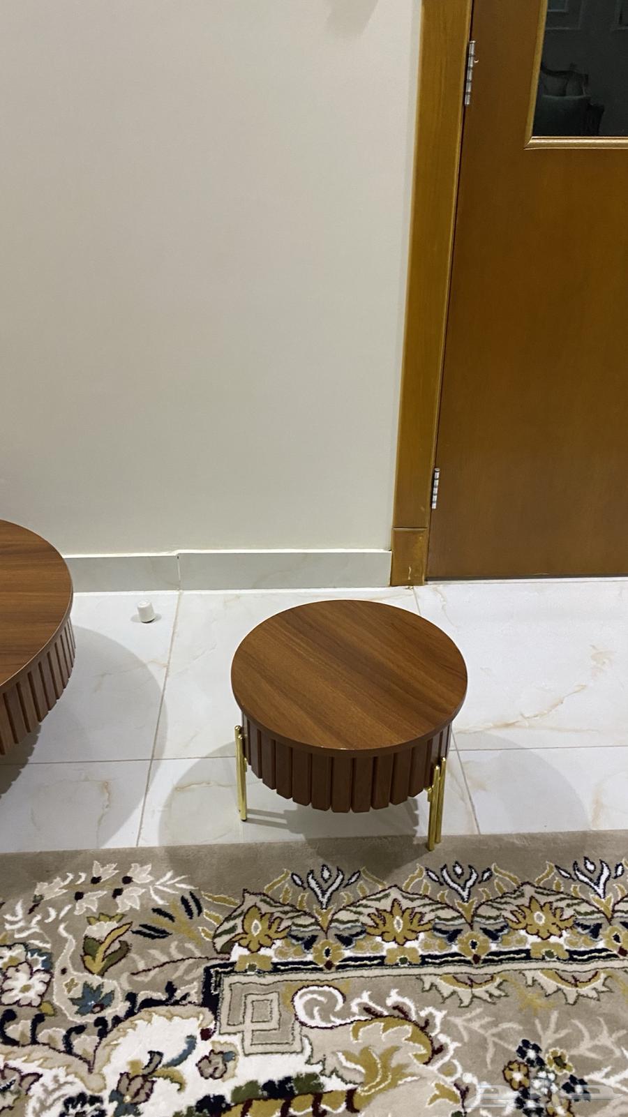 طاولة للبيع64476072092931110