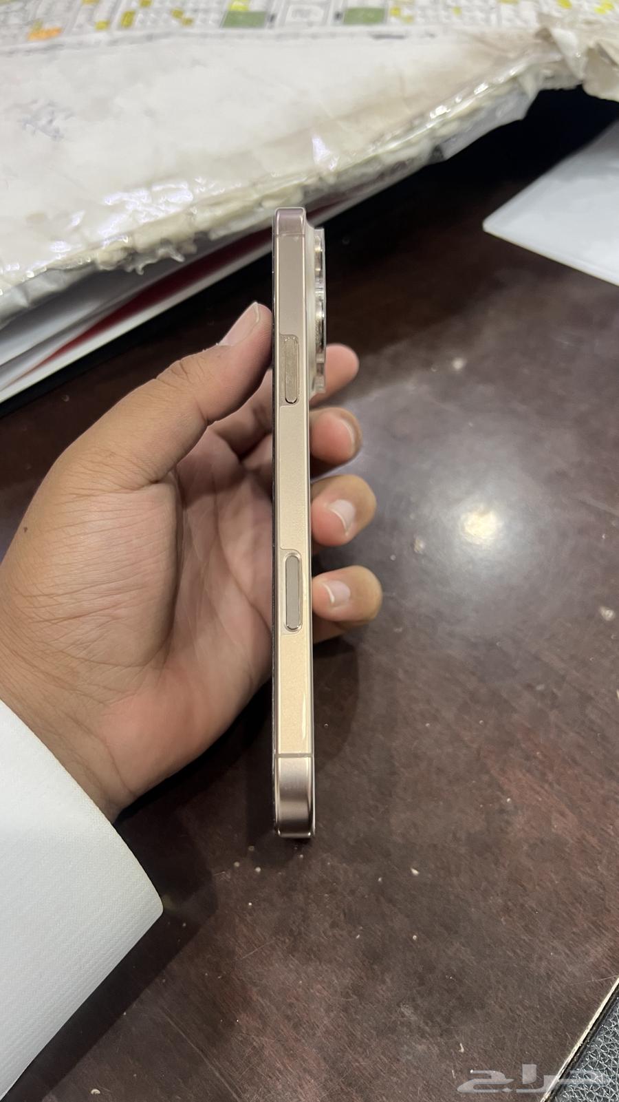 iPhone 16 Pro Max mobile phone, new meaning used only 3 months64476656908290114