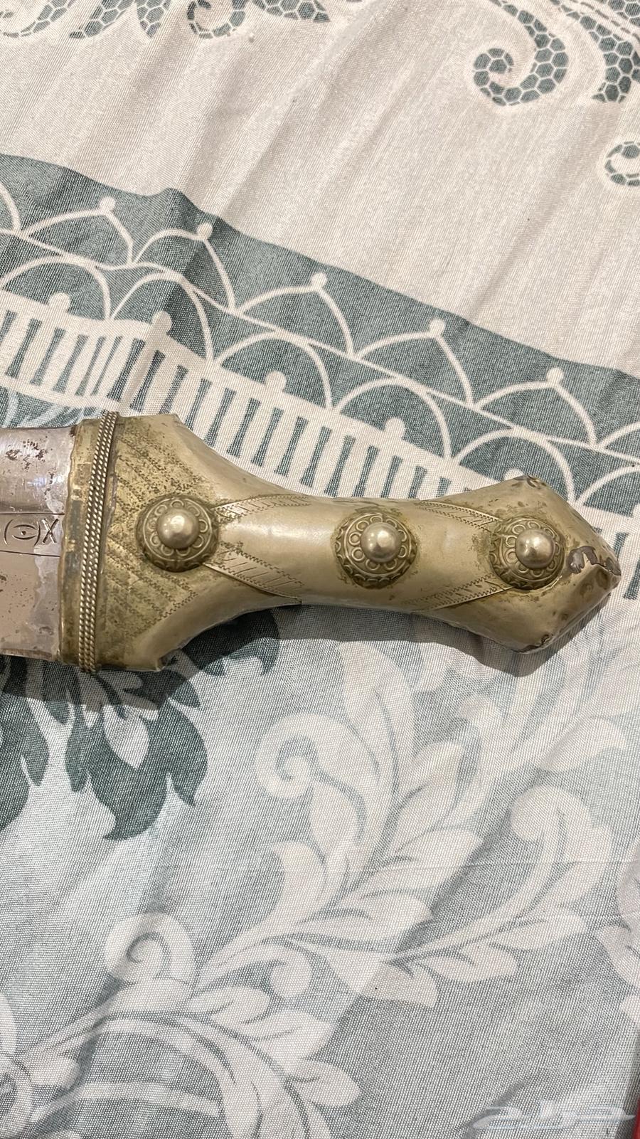 جنبية للبيع المستعجل عمرها قديم جدا64478197214083113