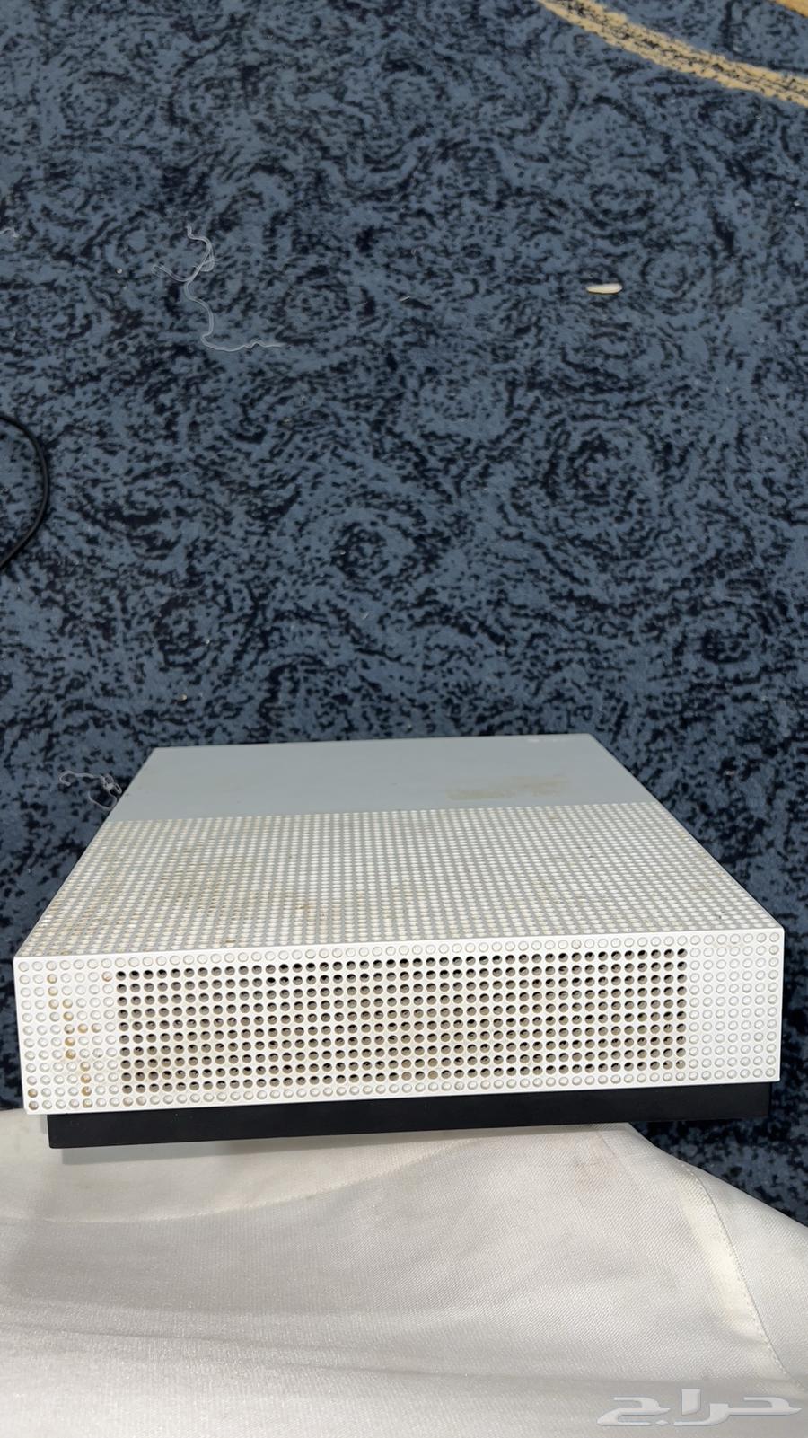 اكس بوكس إس ون بيدين باقي جديده و وحده احترافيه مالها شهرين64478594202499110