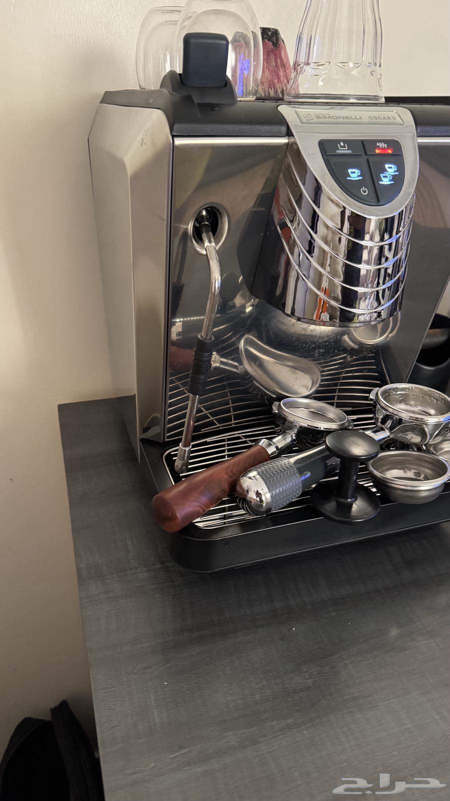 للبيع مكينة قهوة نوفا سيمونيلي مع Opv64474283687937111