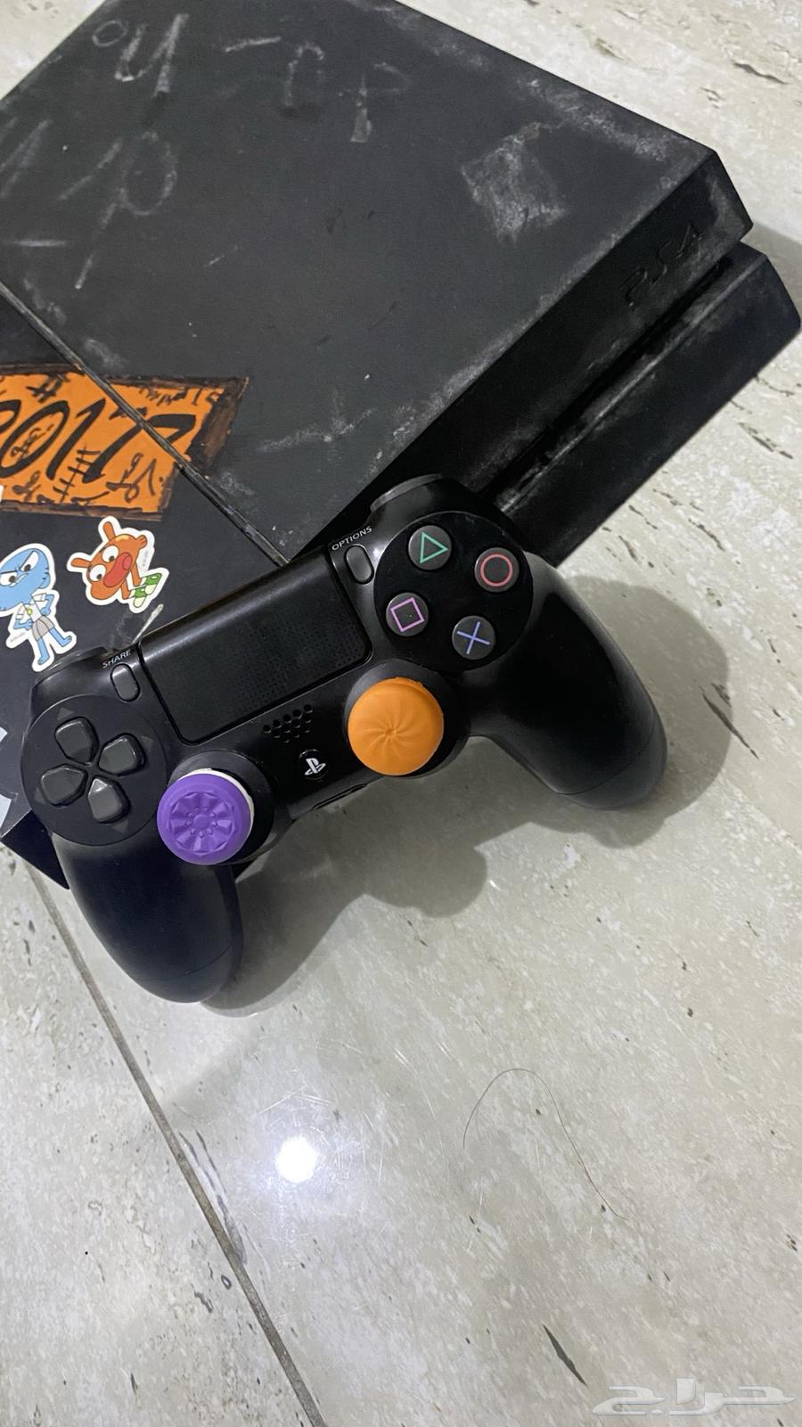 Sony 4 and screen with controllers64472644764035110