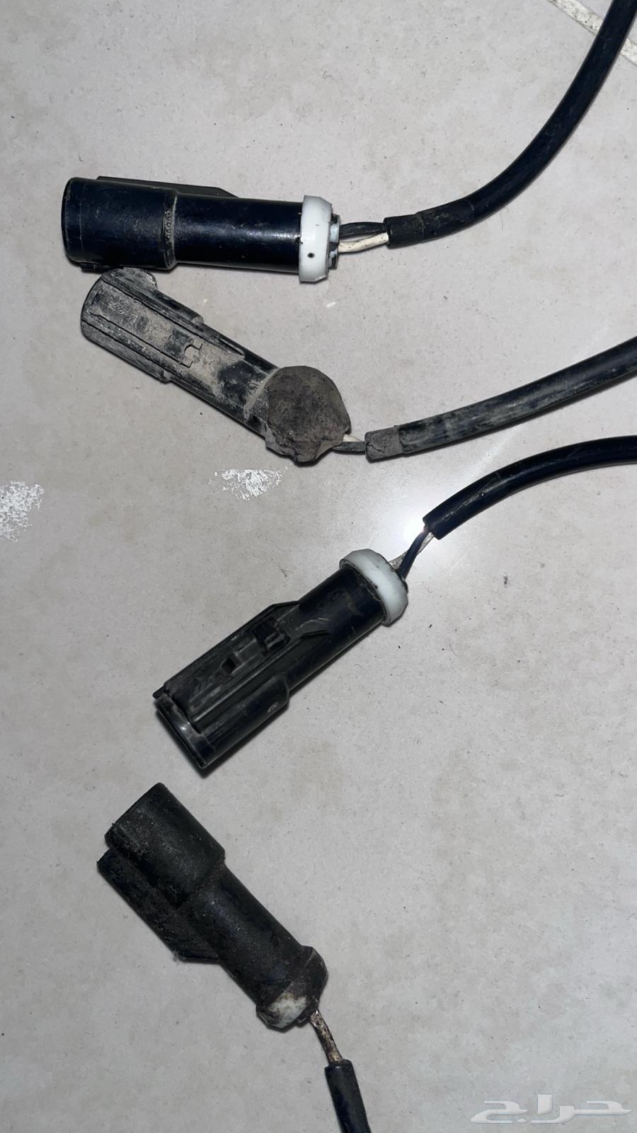 حساسات اي بي اس  Ford explorer ABS sensor module  RR64647252489601113