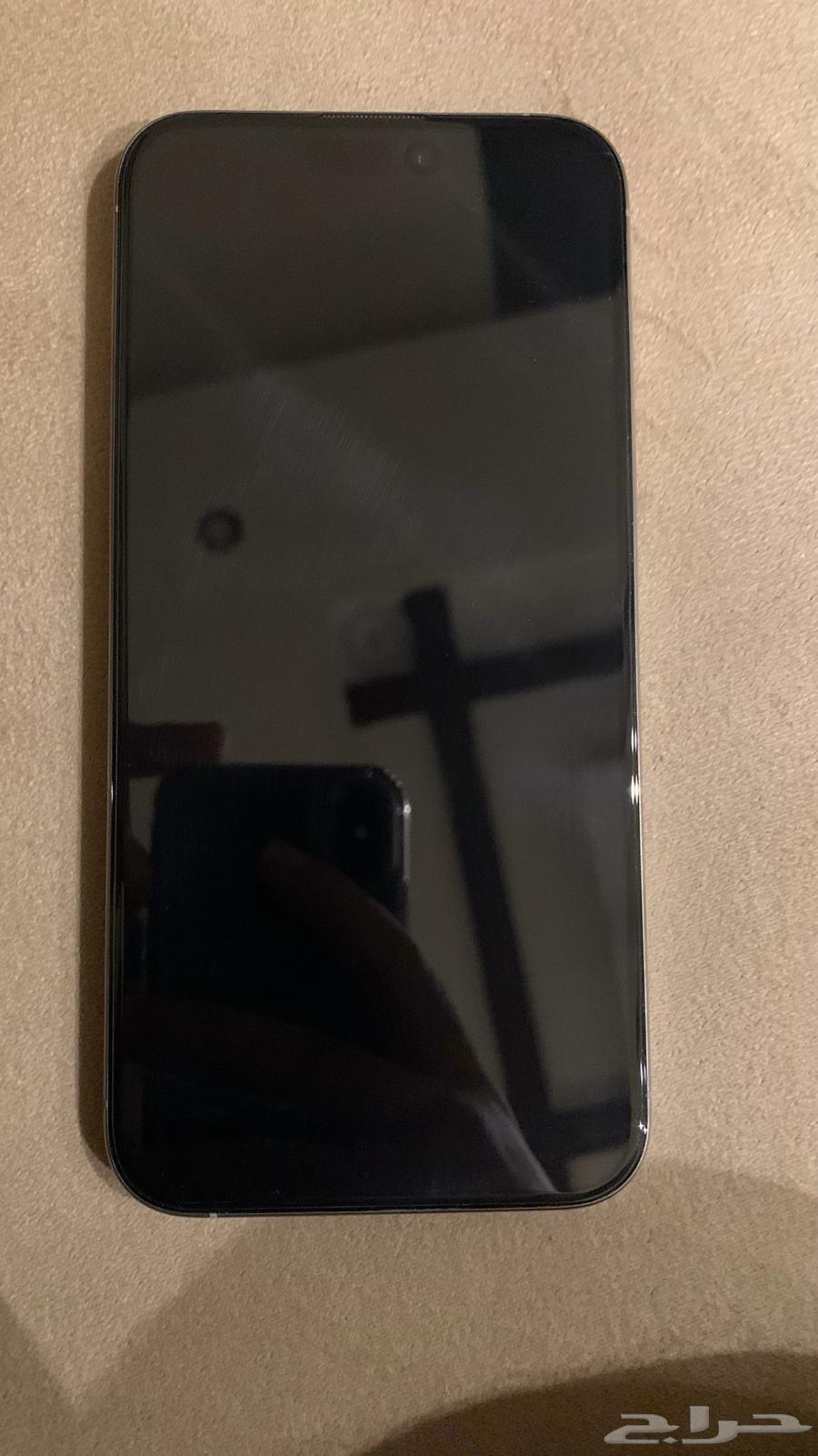 ايفون 15 برو ماكس نضيف استعمال اقل من سنه والمساحه 25664472429439233111