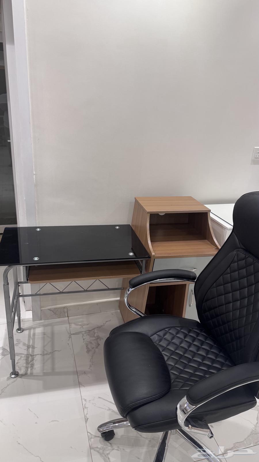 طاولة مكتبية مع كرسي للبيع64476559272706113