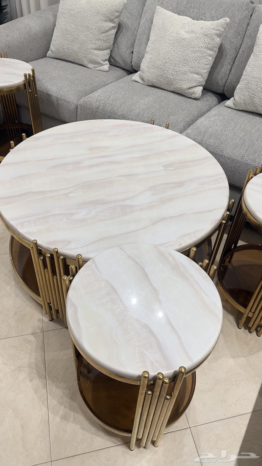 طاولة رخام شبه جديده64475612127619110