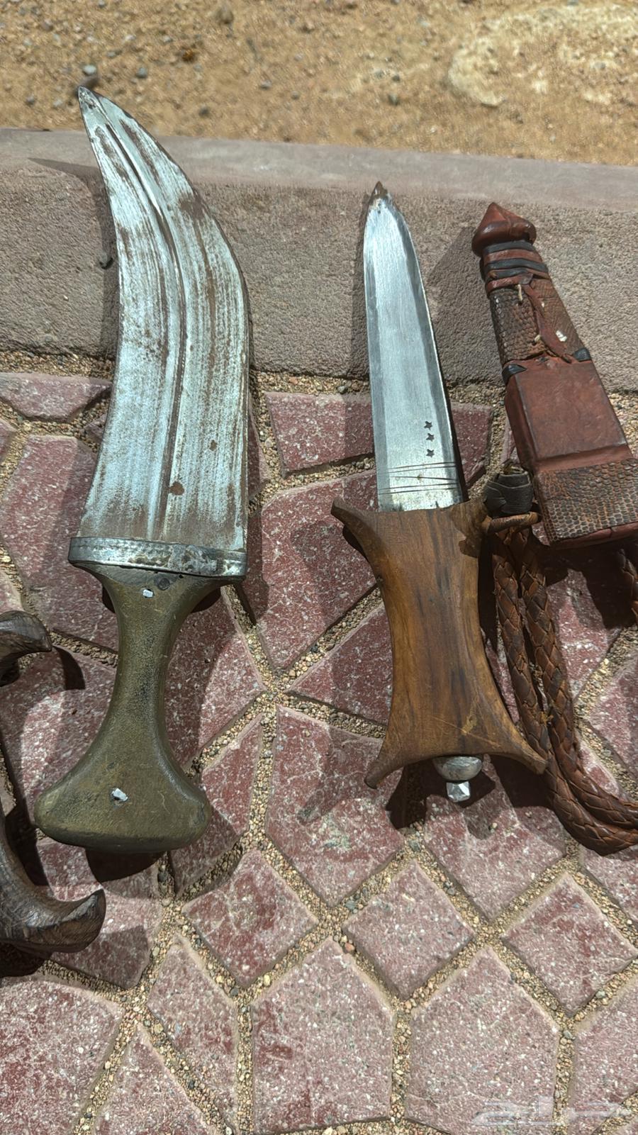 للبيع خناجر قديمه64471924780801112