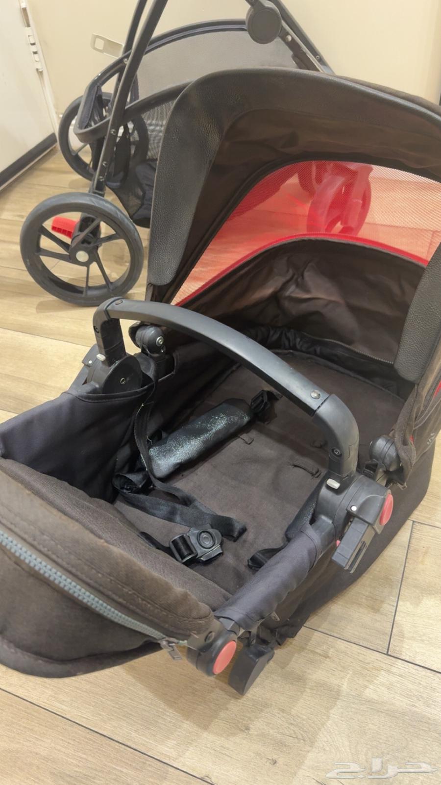 Giggles brand children's stroller from Center Point64477282907779110