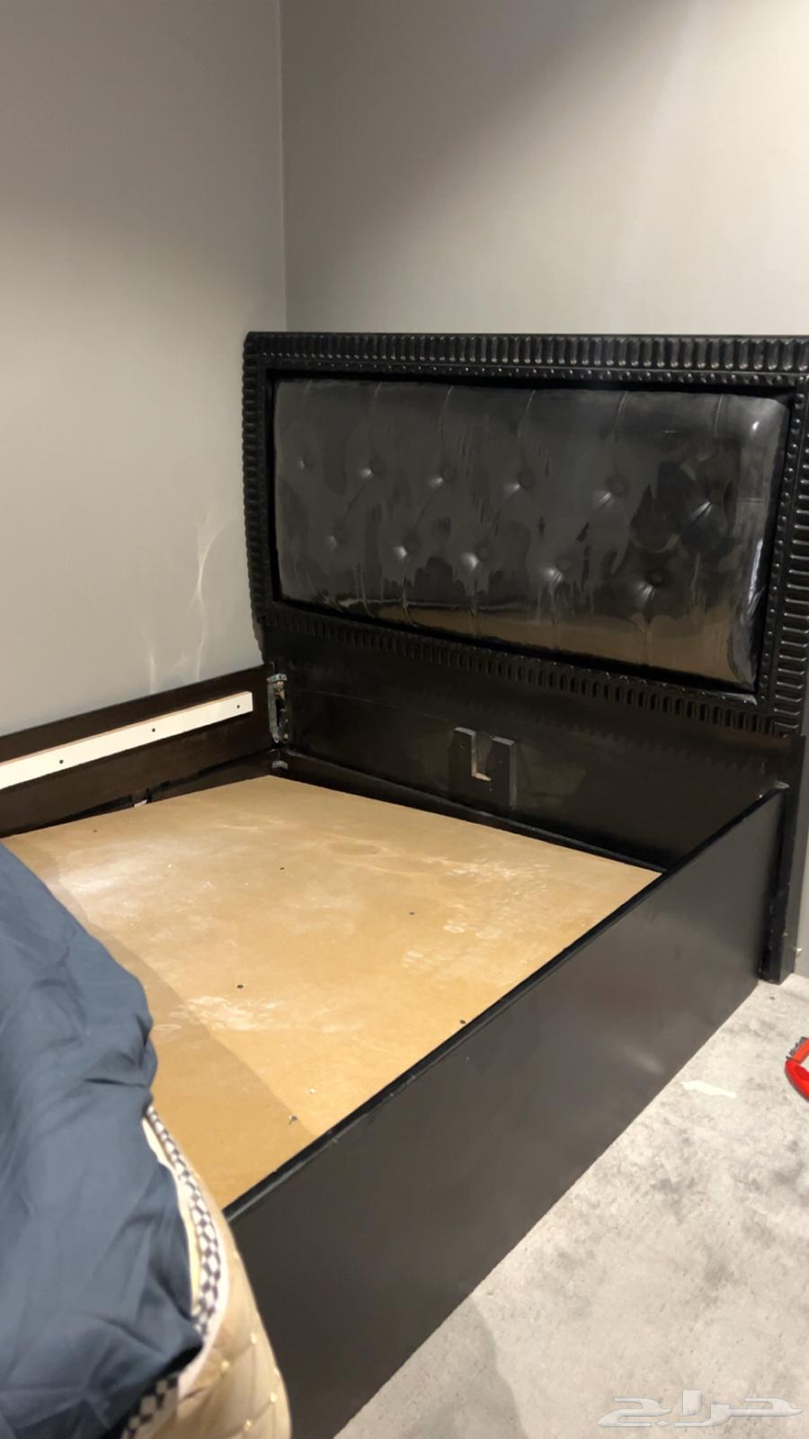 سرير خشب كامل للبيع64478292949634112