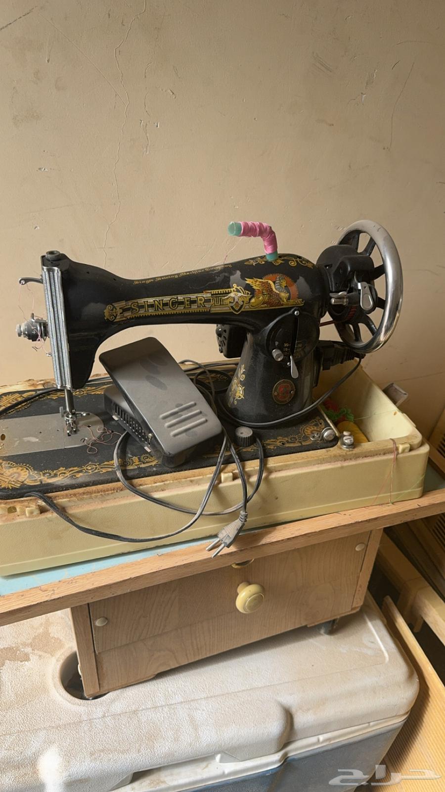 مكينه خياطه اثريه قديمه فوق ال 40 سنه للبيع على السوم64471952670082112