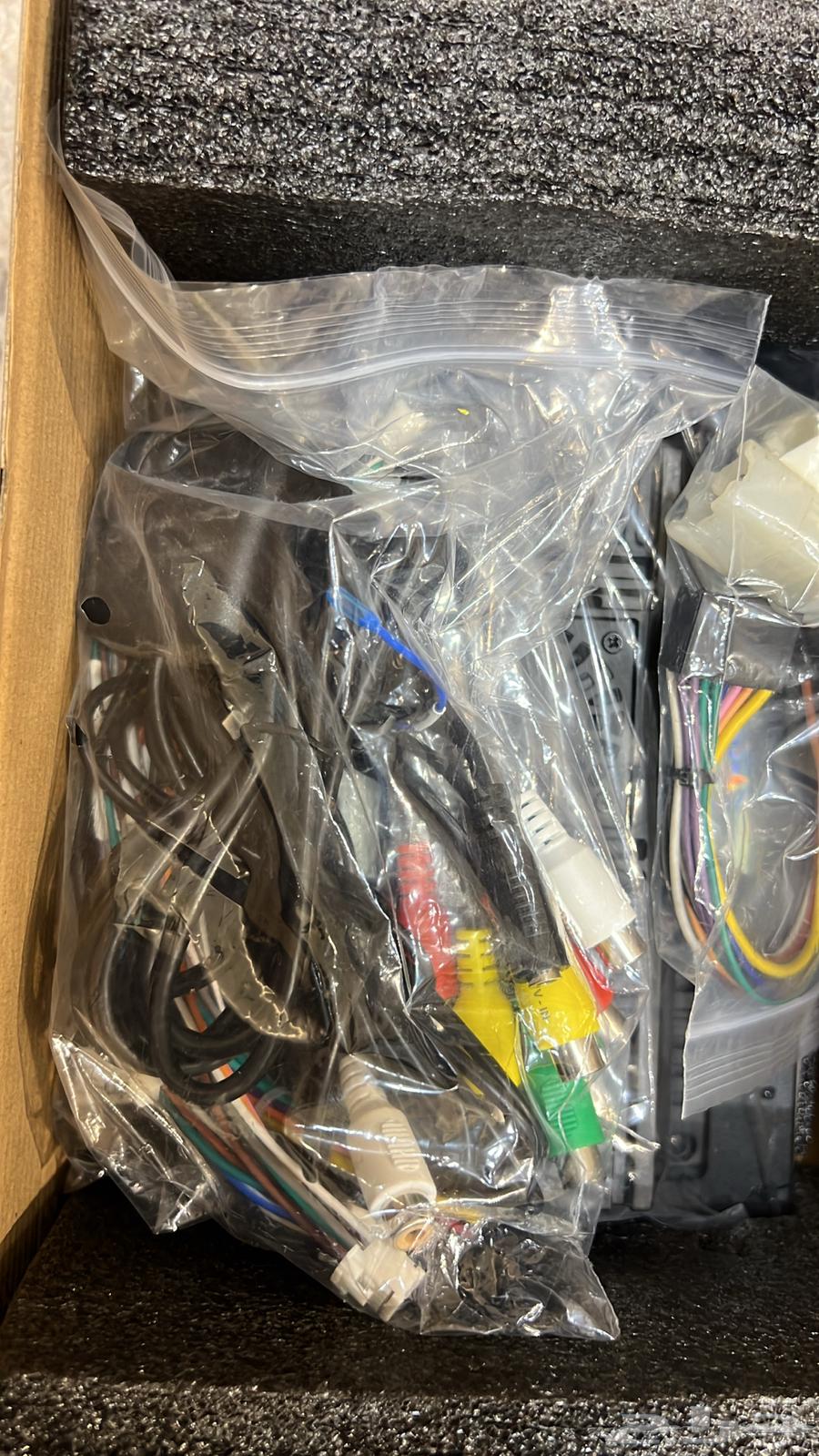 للبيع شاشة تركب على أقلب السيارات64474959581827114