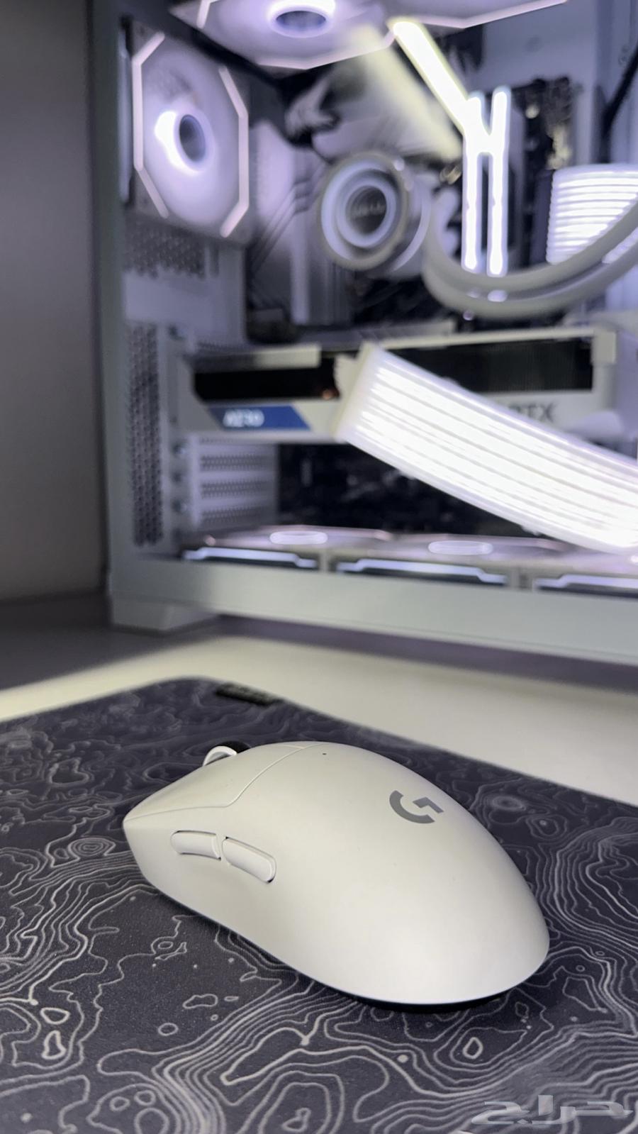 سيت اب ابيض متكامل بمواصفات جبارة 4070TI64472415467906112