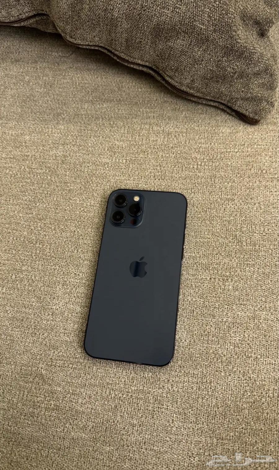 Camera is cracked but doesn't affect filming64473966391937112